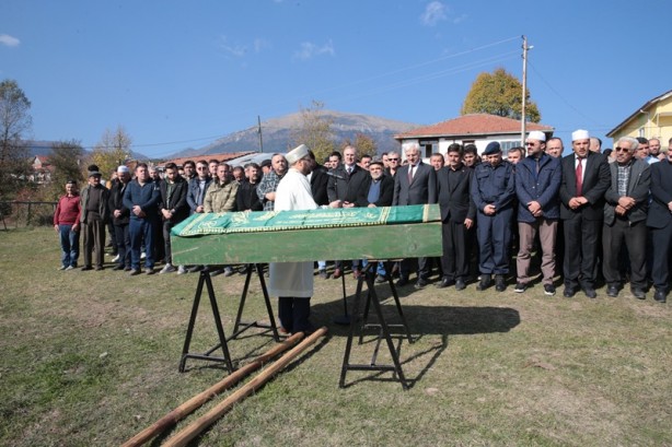 Foto - Cumhurbaşkanı Erdoğan'ın aşçısı, son yolculuğuna uğurlandı