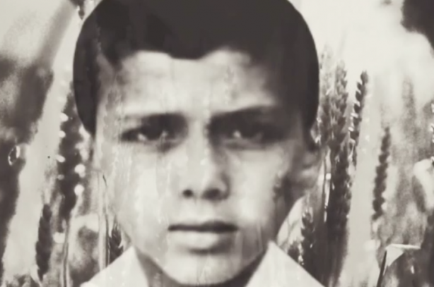 Foto - Cumhurbaşkanı Erdoğan’ın duygusal anları! Doğum günü için hazırlanan klipte bu gösterilince kendisini zor tuttu