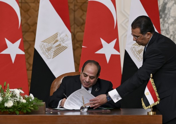 Foto - Cumhurbaşkanı Erdoğan'ın Mısır ziyareti dünya basınında! Yunan medyasından dikkat çeken yorum