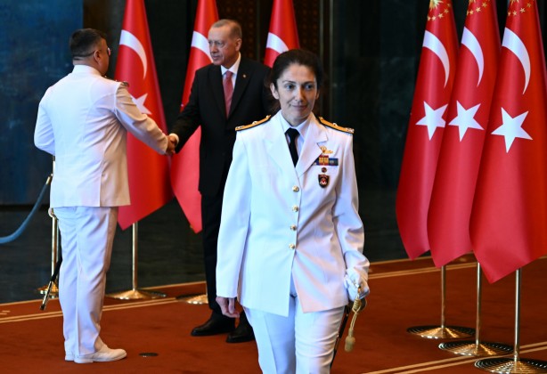 Foto - Cumhurbaşkanı Erdoğan'ın tebrikleri kabul ettiği salonda dikkat çeken detay!