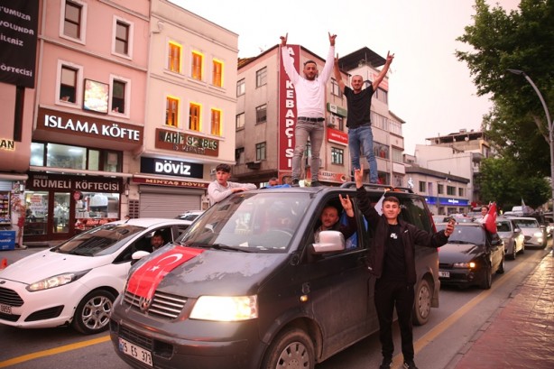 Foto - Cumhurbaşkanı Erdoğan'ın zaferi kutlanıyor