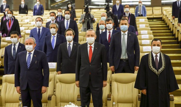 Foto - Cumhurbaşkanı Recep Tayyip Erdoğan, AYM üyesi Basri Bağcı'nın yemin törenine katıldı