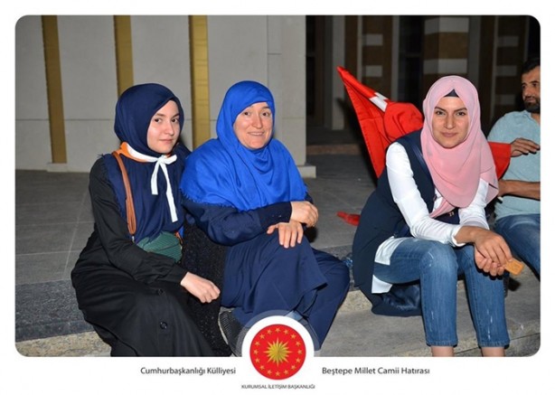 Foto - Cumhurbaşkanlığı Külliyesi'nde demokrasi nöbeti
