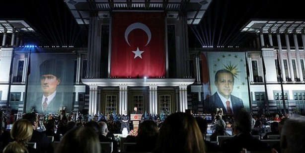 Foto - Cumhurbaşkanlığı Külliyesi'ndeki programda Türkiye Cumhuriyet'in 100. yılına özel konseri! Görkemli gece 