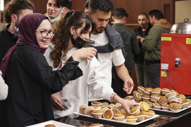 Foto - Cumhurbaşkanlığı Millet Kütüphanesi, öğrencilerden sahur vaktinde de yoğun ilgi görüyor