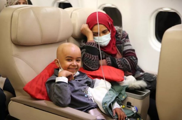 Foto - Cumhurbaşkanlığı uçağı depremzedeler için görevde!