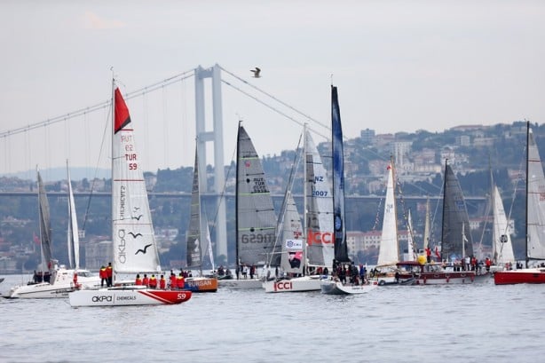 Foto - Cumhurbaşkanlığı Uluslararası Yat Yarışı, İstanbul Boğazı'nda başladı