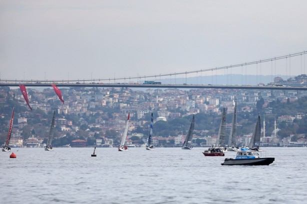 Foto - Cumhurbaşkanlığı Uluslararası Yat Yarışı, İstanbul Boğazı'nda başladı