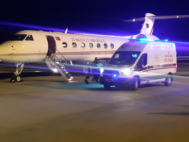 Foto - Cumhurbaşkanlığına ait uçakla 15 bebek Ankara'ya götürüldü