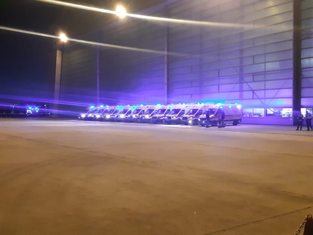 Foto - Cumhurbaşkanlığına ait uçakla 15 bebek Ankara'ya götürüldü