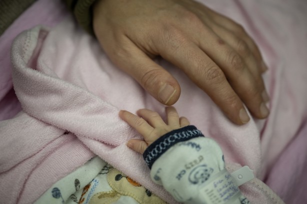 Foto - Cumhurbaşkanlığına ait uçakla 15 bebek Ankara'ya götürüldü