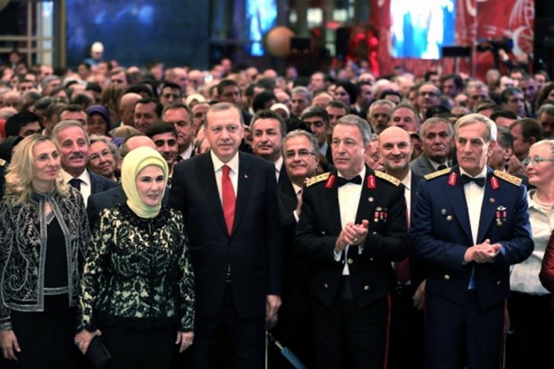 Foto - Cumhurbaşkanlığı'ndaki resepsiyona ünlü akını