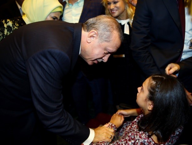 Foto - Cumhurbaşkanlığı'ndaki resepsiyona ünlü akını