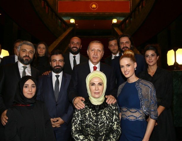 Foto - Cumhurbaşkanlığı'ndaki resepsiyona ünlü akını