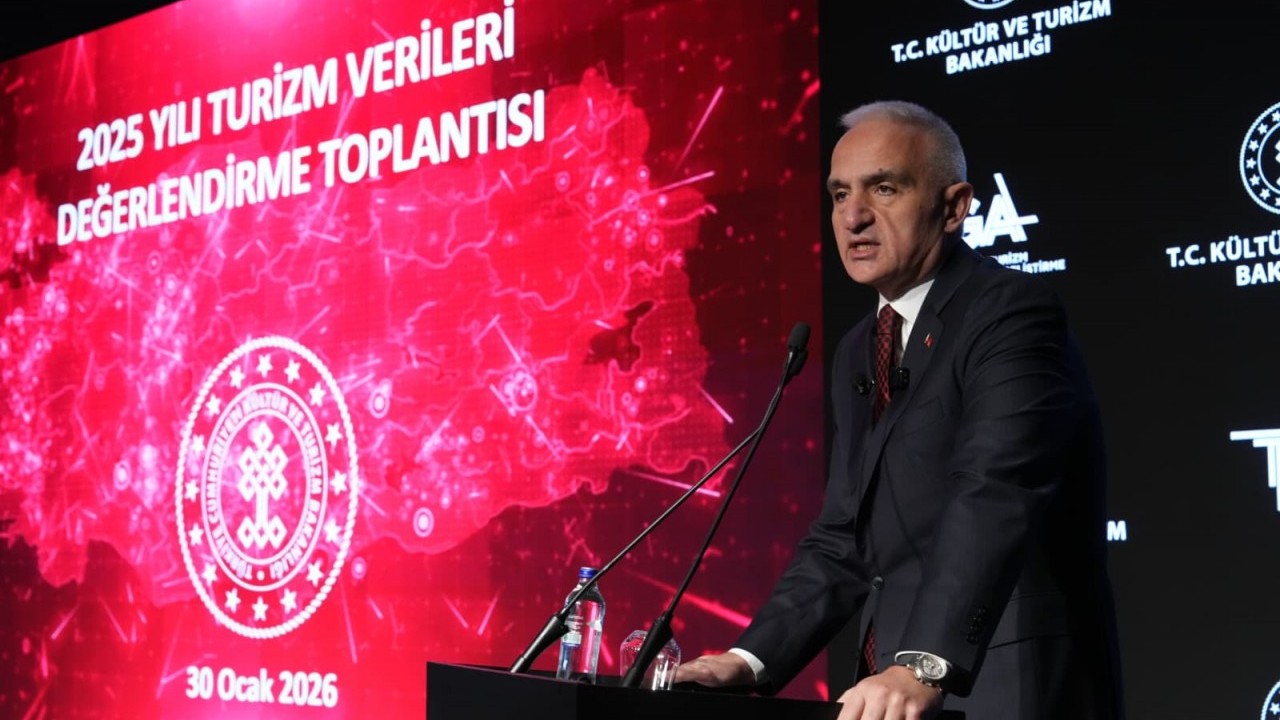 Cumhuriyet tarihinde bir ilk! Turizm geliri 65.2 milyar dolarla rekor seviyeye ulaştı