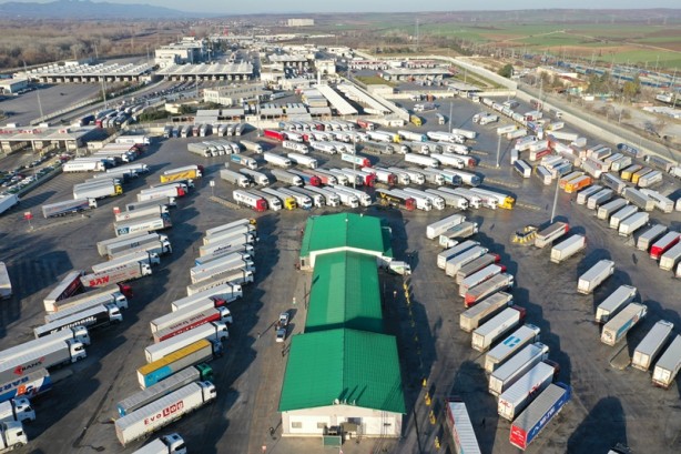 Cumhuriyet tarihinin ihracat rekoru, tır şoförlerini de sevindirdi