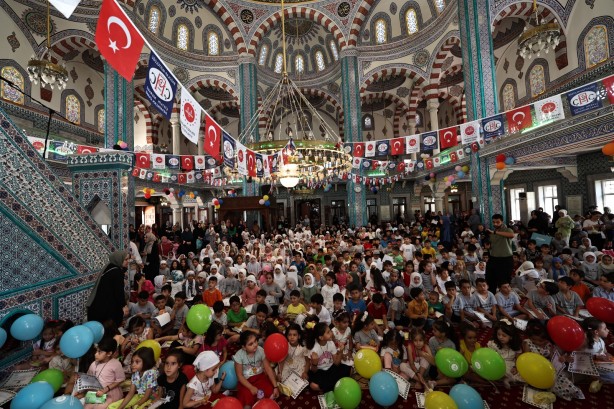 Foto - Cumhuriyet ve Sözcü kudurur şimdi! Kur’an bülbülleri rekor kırdı