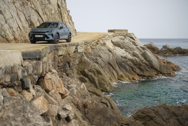 Foto - CUPRA Formentor tamamen yenilendi! Motor seçenekleri güncellenerek satışa sunulan otomobilin fiyatı ne kadar?