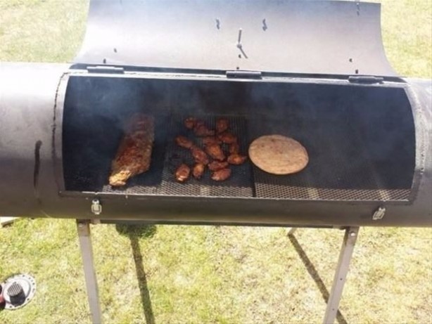 Foto - Çürümüş su ısıtıcısını mangala dönüştürdü