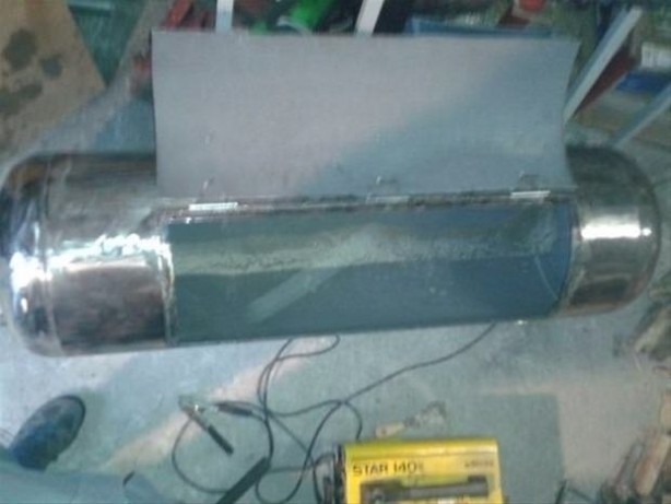 Foto - Çürümüş su ısıtıcısını mangala dönüştürdü