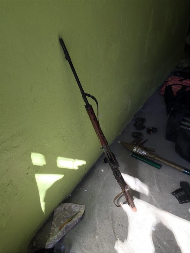 Foto - Çuval çuval el bombası ele geçirildi!