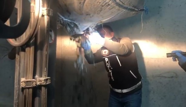 Foto - Çuvallarından içinden çıkanlar şoke etti!