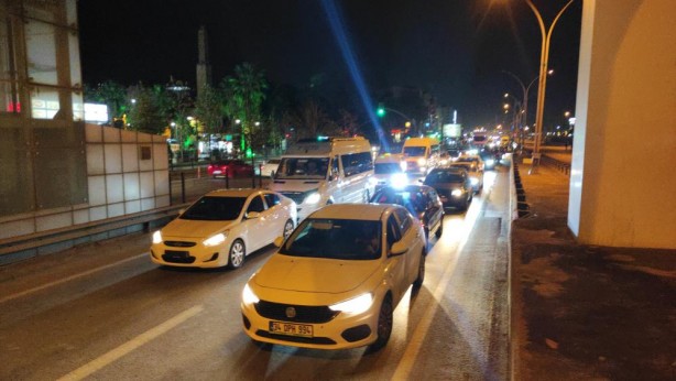 Foto - D-100 karayoluna bırakılan şüpheli çanta paniğe neden oldu!