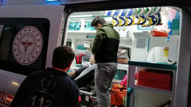 D-100’de feci kaza! 3 araç birbirine girdi