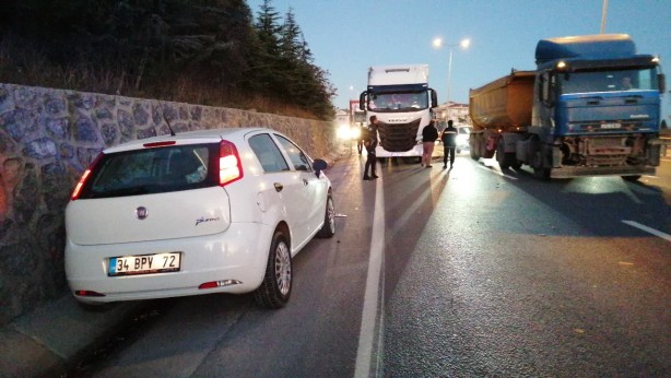 Foto - D-100’de feci kaza! 3 araç birbirine girdi