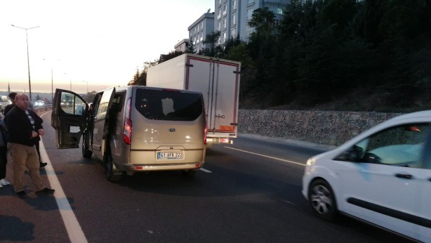 Foto - D-100’de feci kaza! 3 araç birbirine girdi