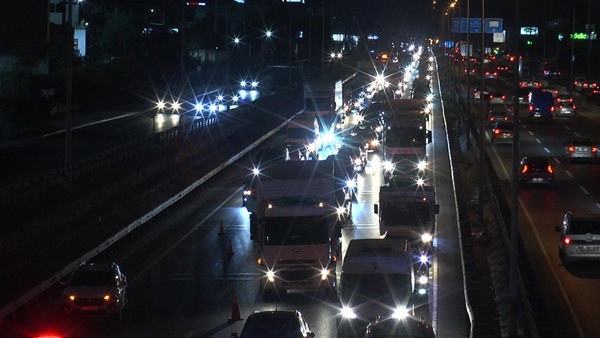 Foto - D-100'de feci kaza! Kilometrelerce kuyruk oluştu