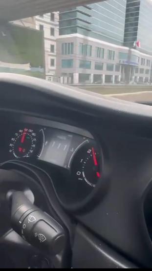 Foto - D-100'de skuterler otomobilleri solladı; hız kadranı 120 km'yi gösterdi