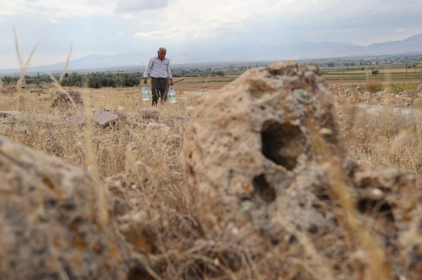 Foto - Dağ tepe dolaşıp bakın yaban hayvanları için ne yapıyor! 