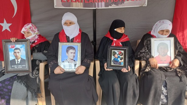 Foto - Dağa kaçırılan oğluna yürek yakan çağrı! 'Annen ölüm döşeğinde'