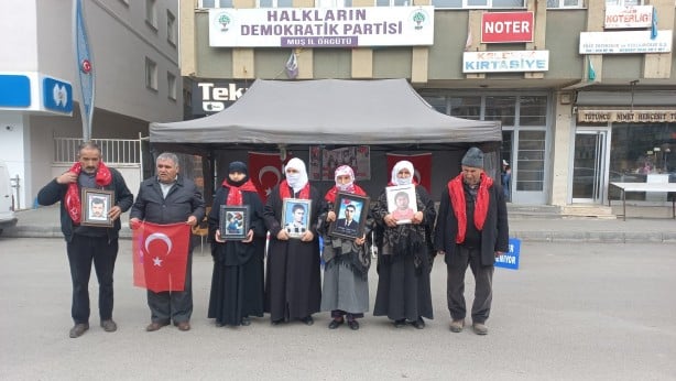 Dağa kaçırılan oğluna yürek yakan çağrı! 'Annen ölüm döşeğinde'