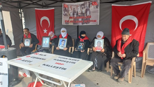 Foto - Dağa kaçırılan oğluna yürek yakan çağrı! 'Annen ölüm döşeğinde'