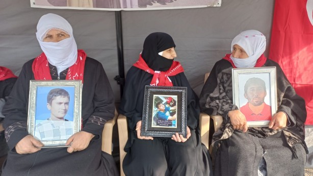 Foto - Dağa kaçırılan oğluna yürek yakan çağrı! 'Annen ölüm döşeğinde'