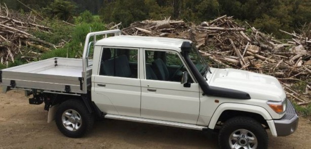 Foto - Dağdan düşen Toyota engel tanımadı! Görenler gözlerine inanamadı
