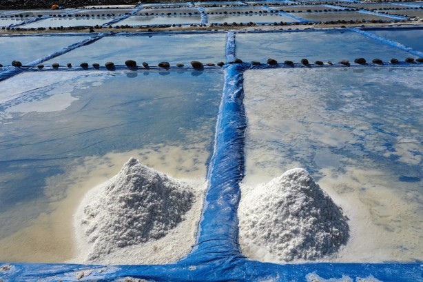 Foto - Dağdan gelen su böyle tuza dönüştürülüyor