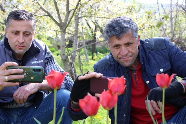 Foto - Dağları dolaşıp onu arıyorlar! Herkes izini sürüyor, bulan tarihe geçecek