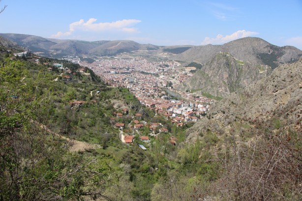 Dağları dolaşıp onu arıyorlar! Herkes izini sürüyor, bulan tarihe geçecek