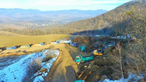 Foto - Dağlık Karabağ'da harita resmen değişiyor! Kamyonlar yola çıktı