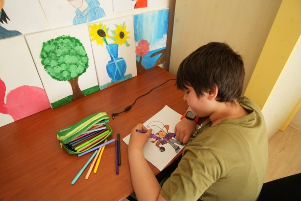 Foto - Daha 10 yaşında ama! Yeteneğiyle kendine hayran bırakıyor