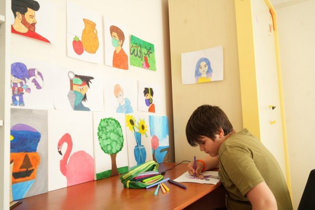 Foto - Daha 10 yaşında ama! Yeteneğiyle kendine hayran bırakıyor