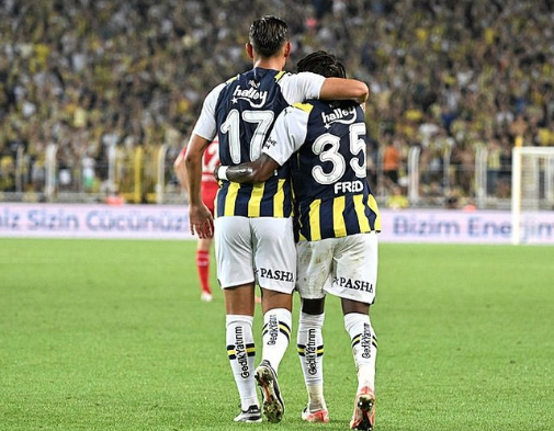 Foto - Daha derbi de oynamadılar ama hep rakipler hep... Ortalık yine fena karışacak!