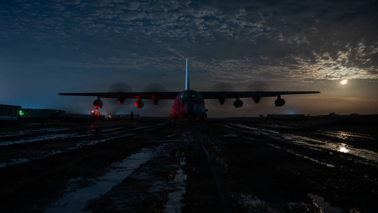 Daha dün gece 30 noktayı bombalamışlardı... ABD'den flaş Suriye kararı!