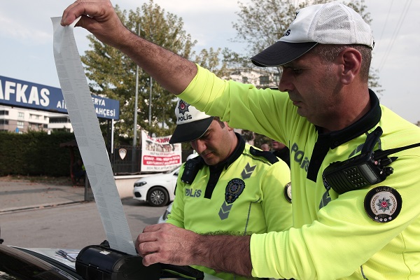 Foto - Daha ehliyetini almadan cezayı yedi