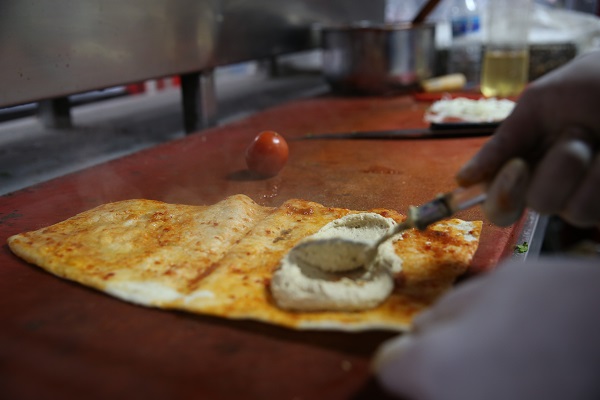 Foto - Daha önce böyle humus gördünüz mü?