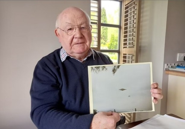 Foto - Daily Mail yayınladı: En net UFO fotoğrafı! 'Birinin iletişime geçmesini bekliyordum'