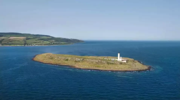 Daire fiyatına satılık ada